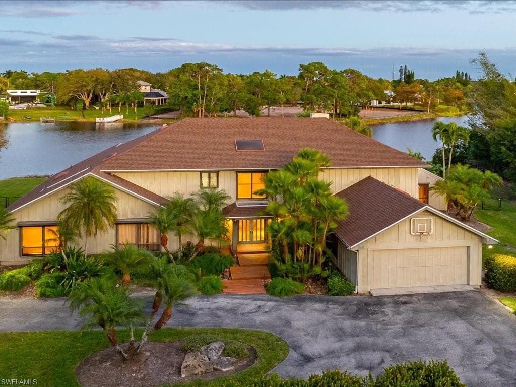 154 Cajeput DR photo 2 of 45