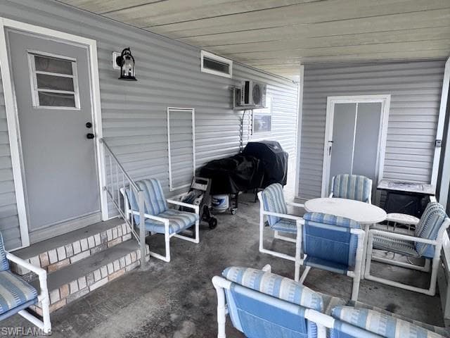 5524 Ben Franklin LN photo 19 of 42