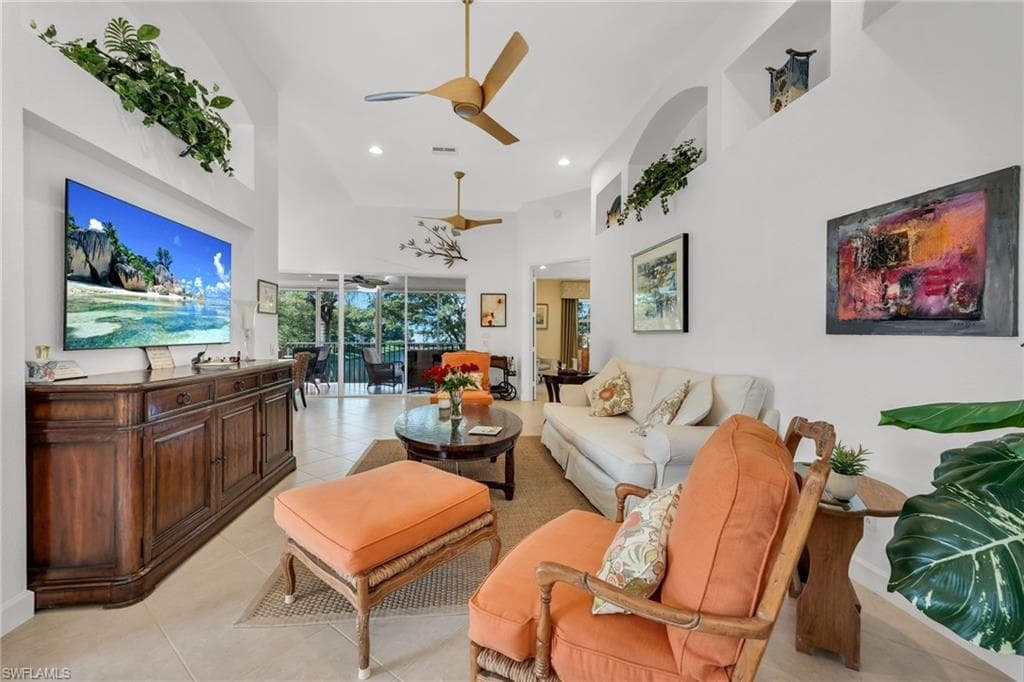 26914 Montego Pointe CT 201 photo 4 of 24