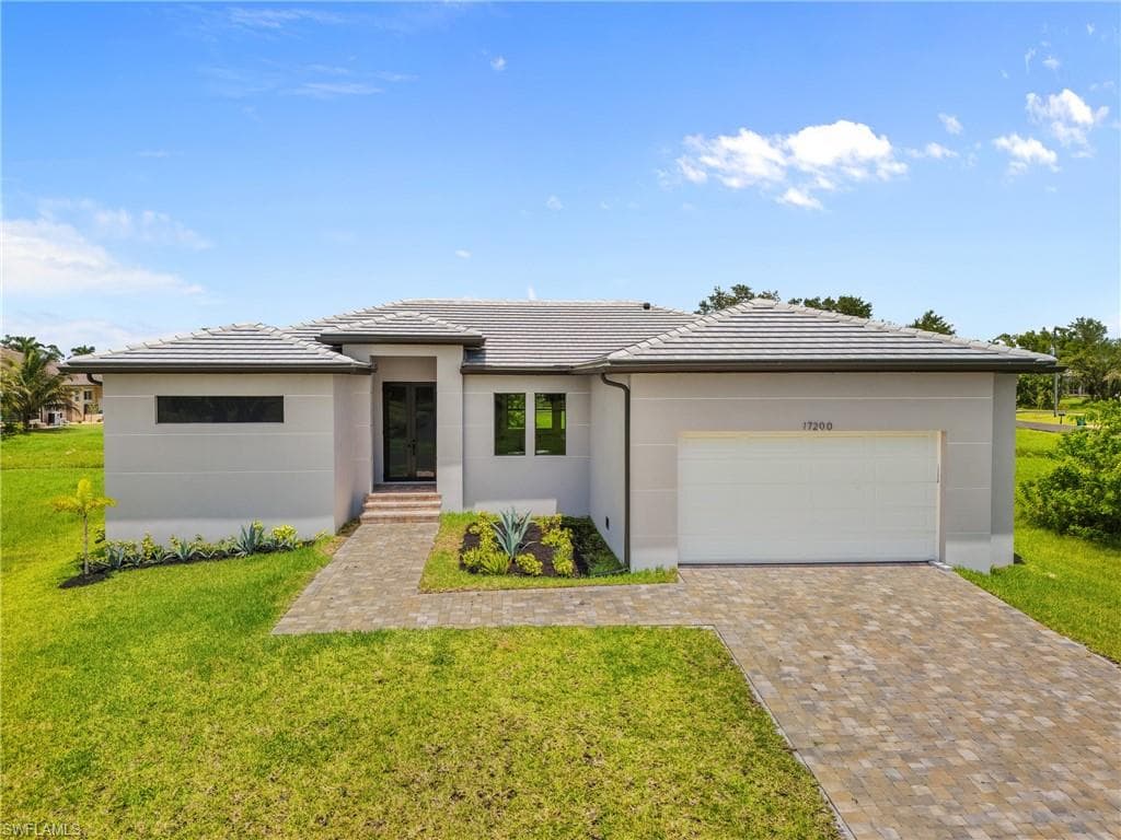 17200 Mint LN photo 1 of 40