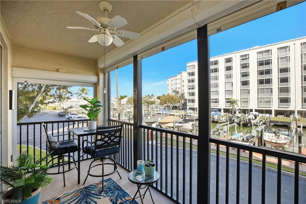 4421 Bay Beach LN 611 photo 1 of 50
