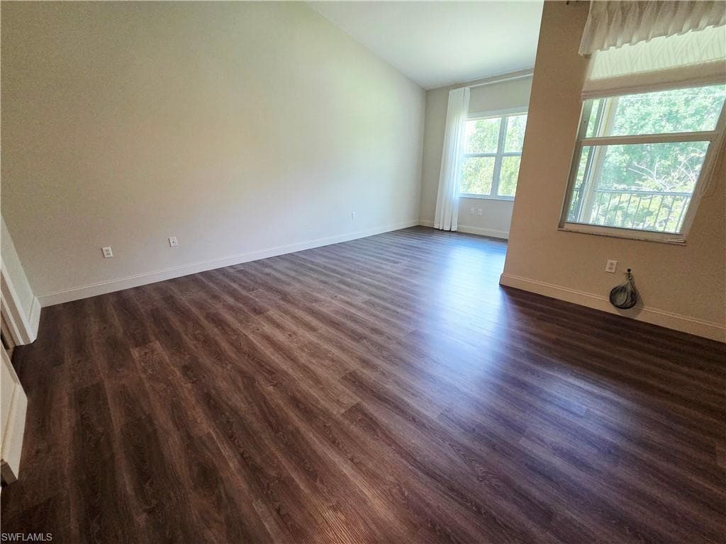 6775 Huntington Lakes CIR 202 photo 6 of 46