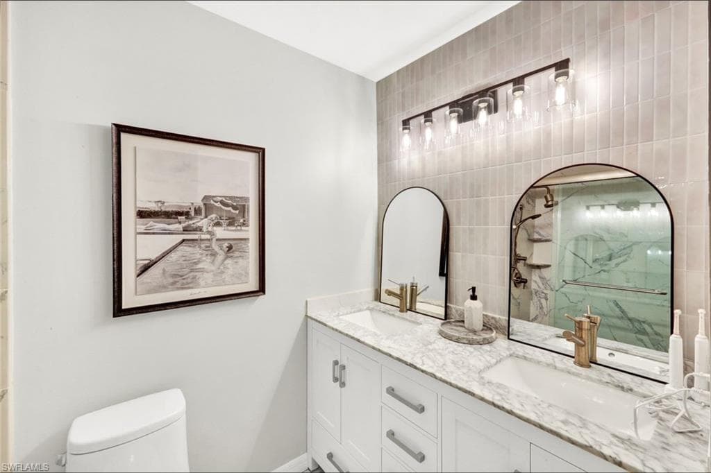 1285 Grand Canal DR photo 19 of 40