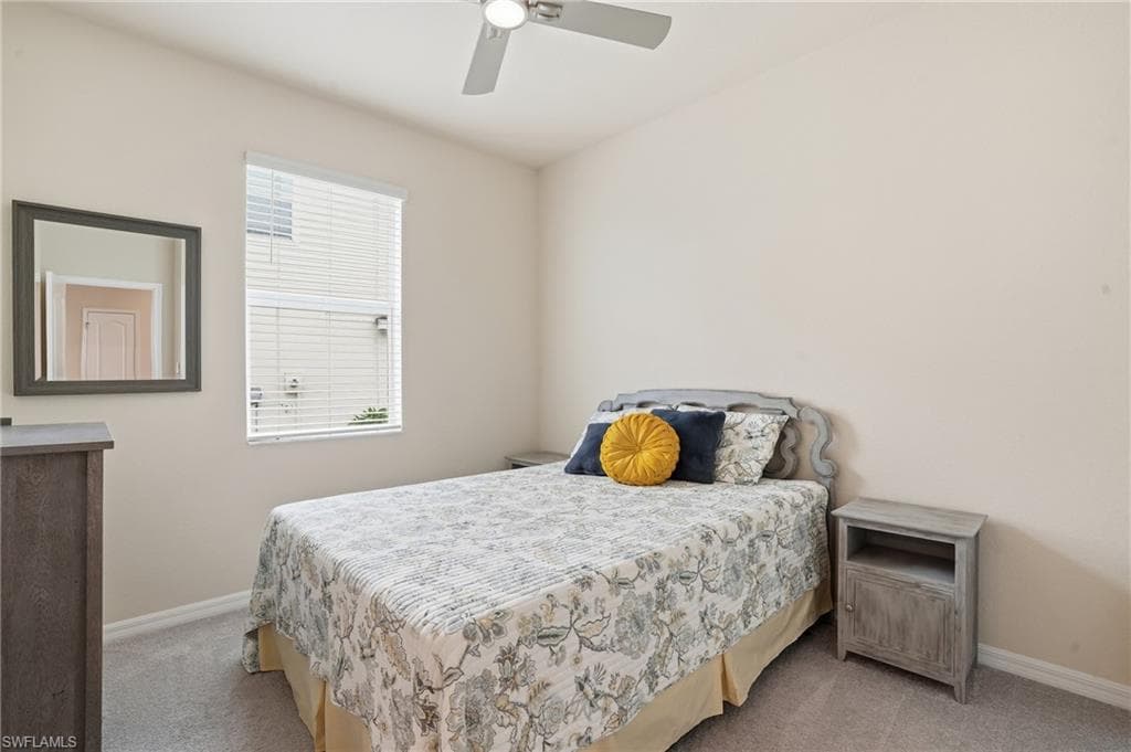4025 E Hampton CIR photo 18 of 41