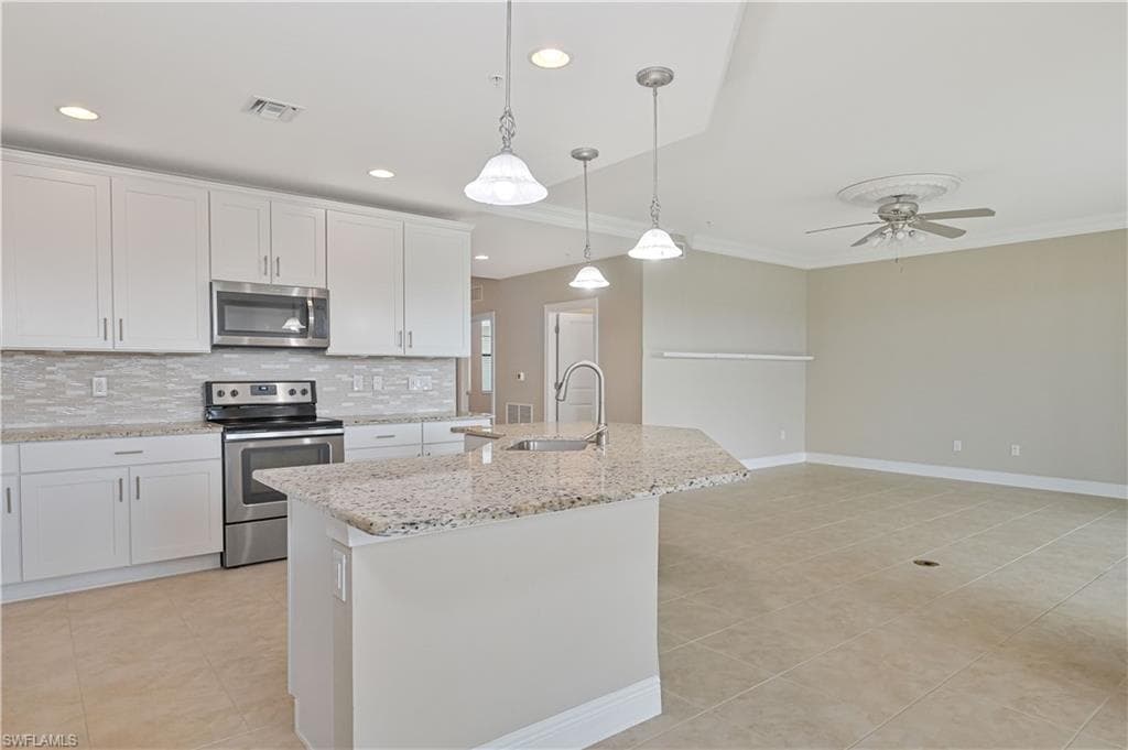 11765 Grand Belvedere WAY 102 photo 21 of 35