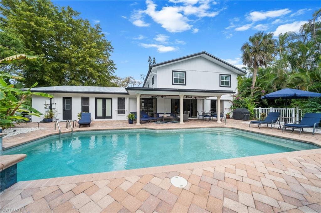 1030 Aqua LN photo 4 of 41