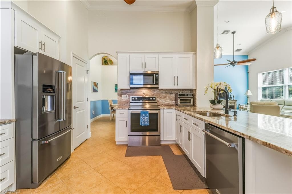 8622 Sumner AVE photo 8 of 49
