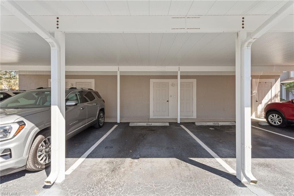 10127 Colonial Country Club BLVD 1603 photo 3 of 41