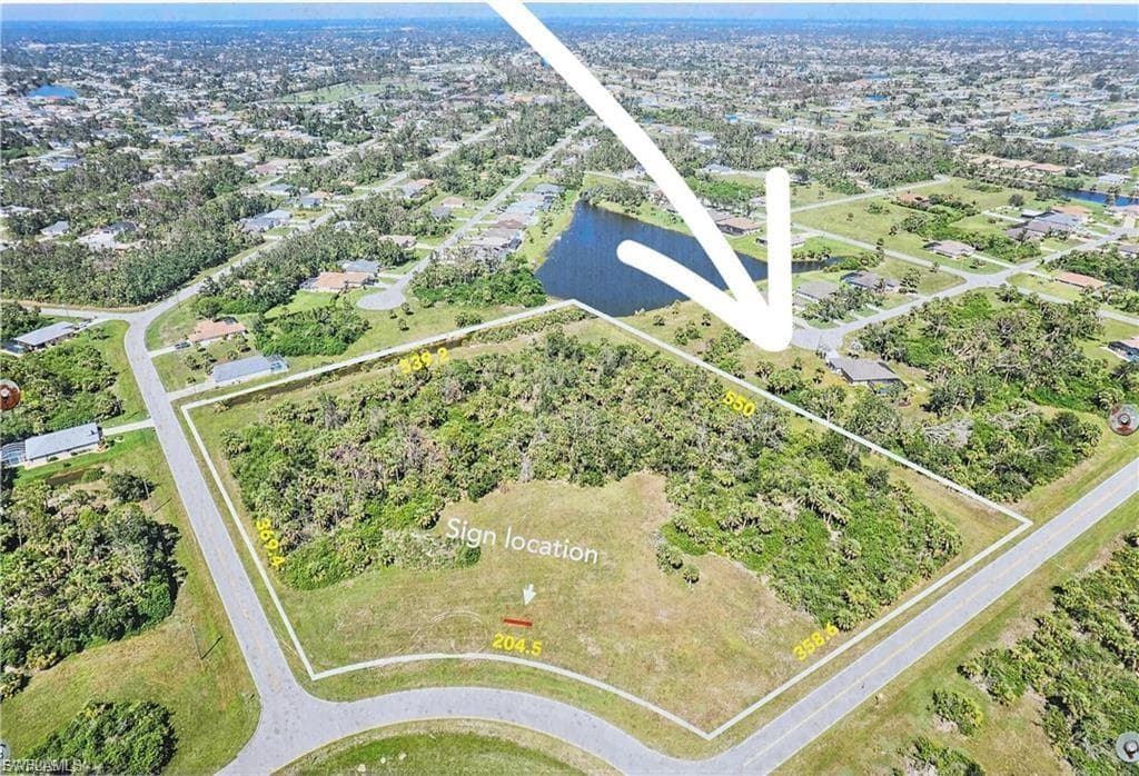 Aerial view of prperty