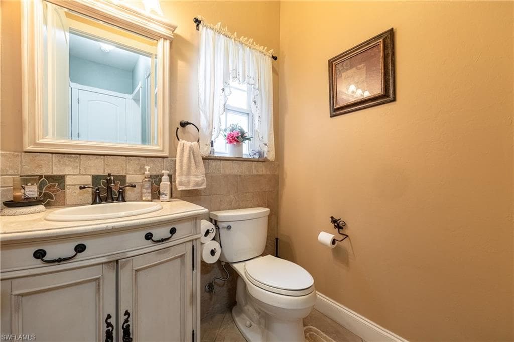 4013 Oak Haven DR photo 17 of 48