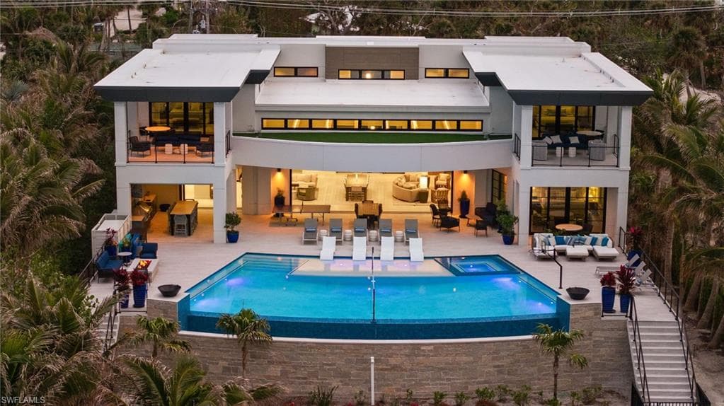 Stalwart Construction built to last, designed to enjoy
