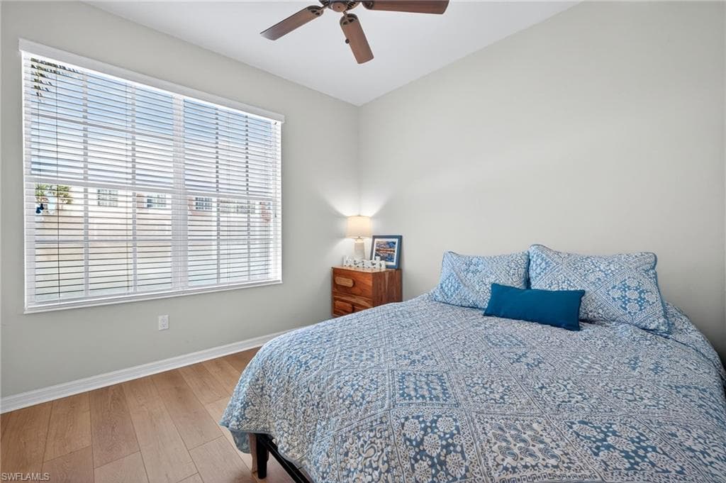 Bright and open spaciousbedroom with large closet.