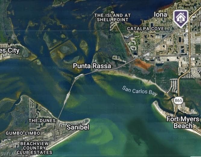 Convenient location - close to island beaches.