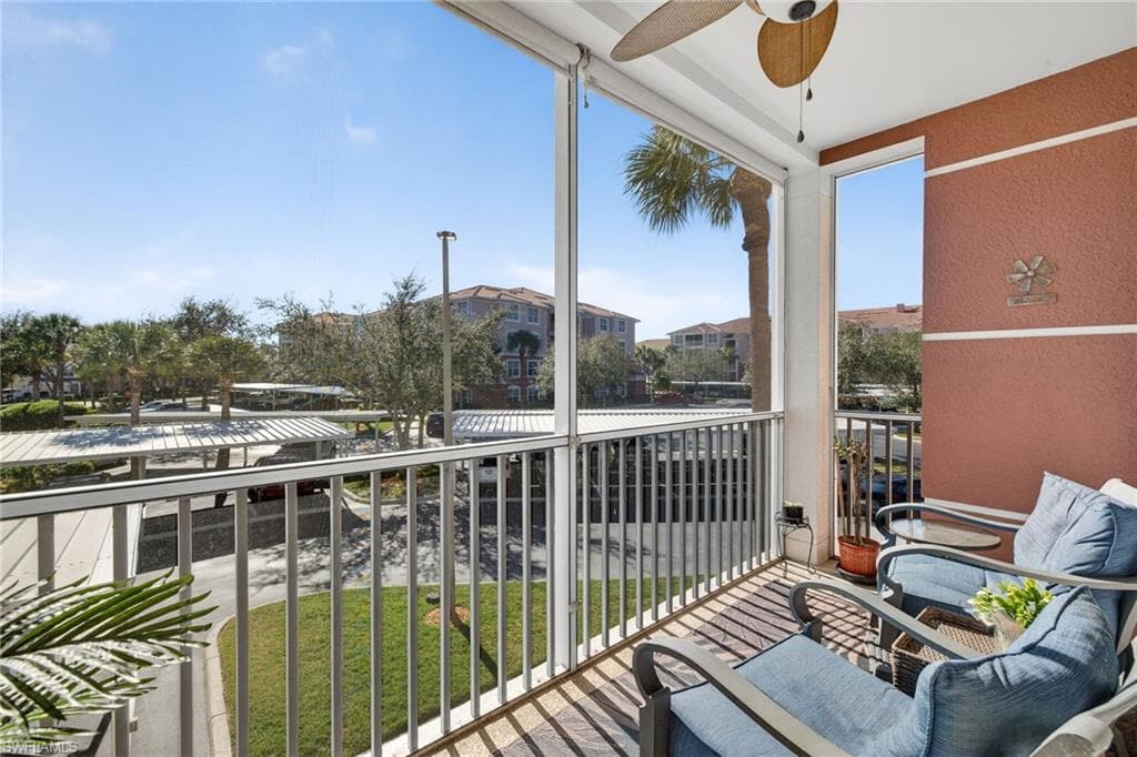 Sunroom, screened in patio.