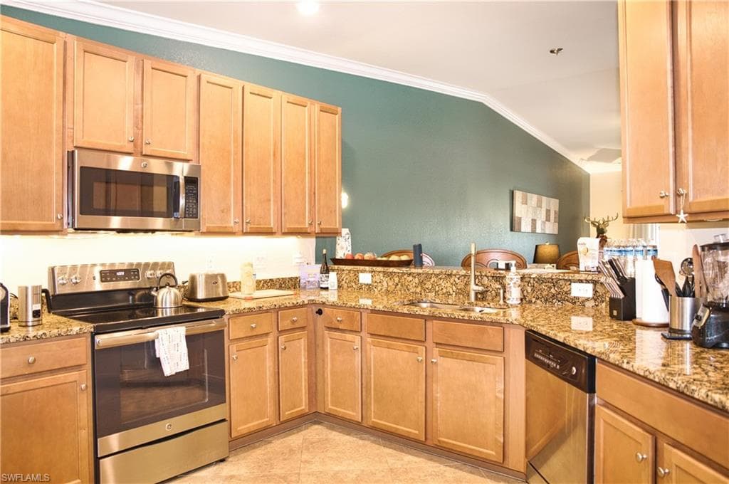 13730 Julias WAY 726 photo 20 of 46