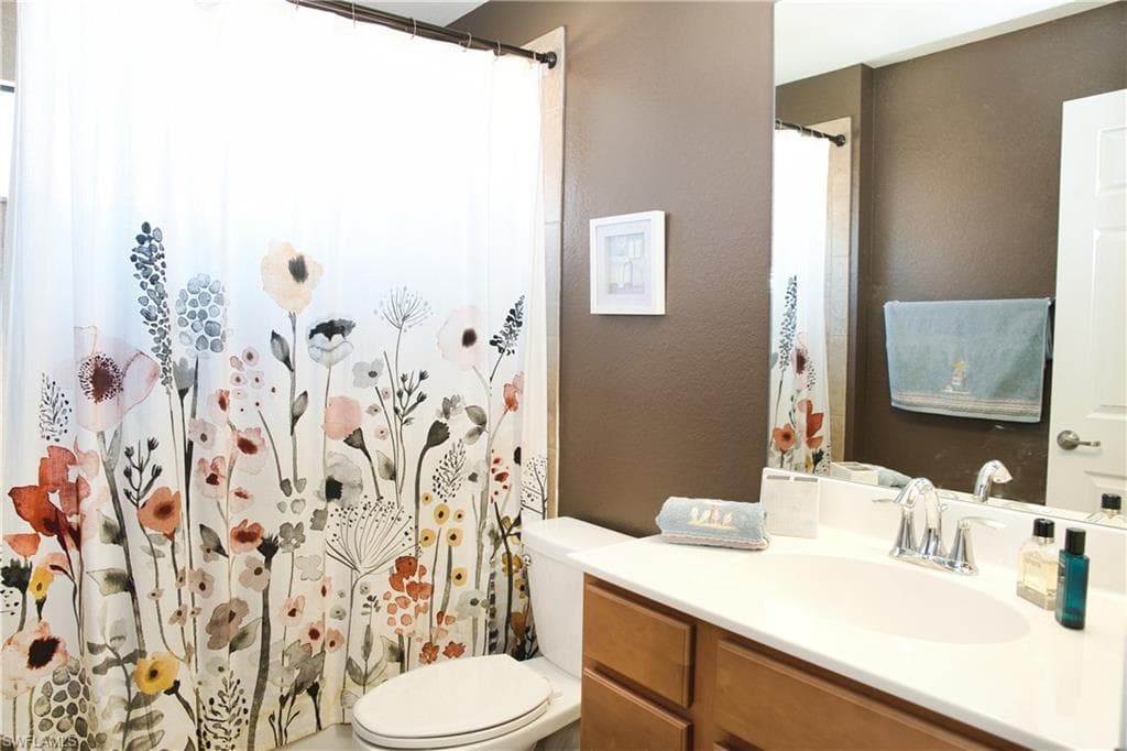 13730 Julias WAY 726 photo 25 of 46