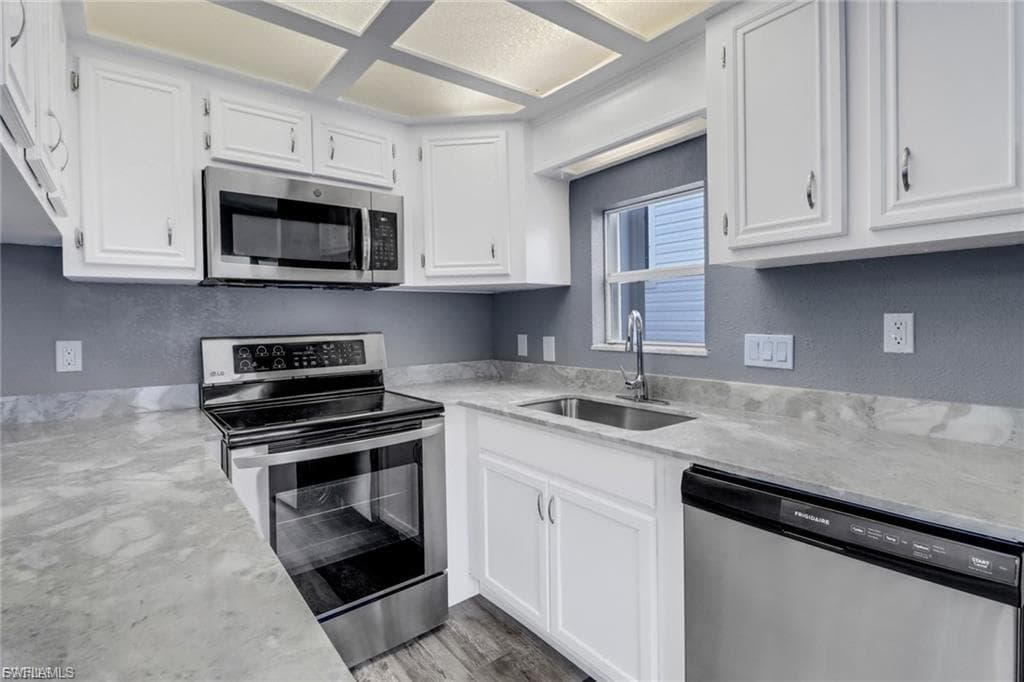 19681 Summerlin RD 354 photo 11 of 21