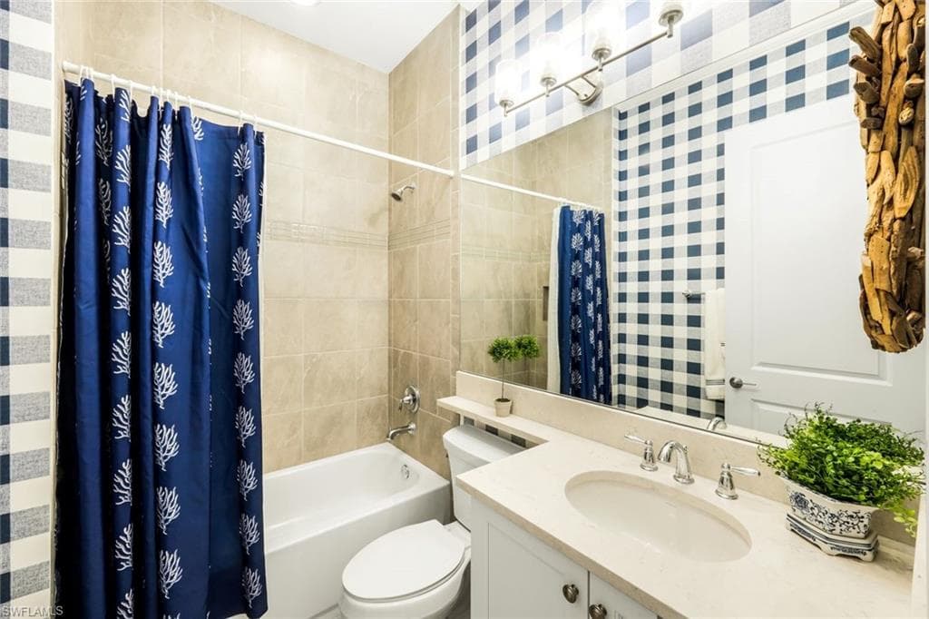 16471 Orinda WAY photo 12 of 33