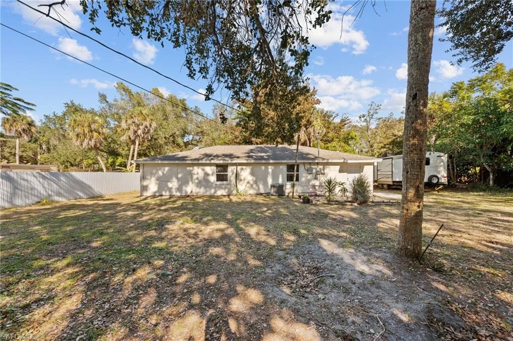 260 Delray AVE photo 30 of 31