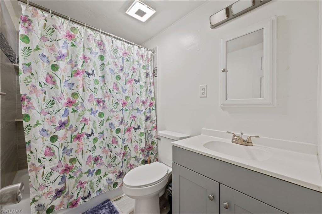 260 Delray AVE photo 14 of 31