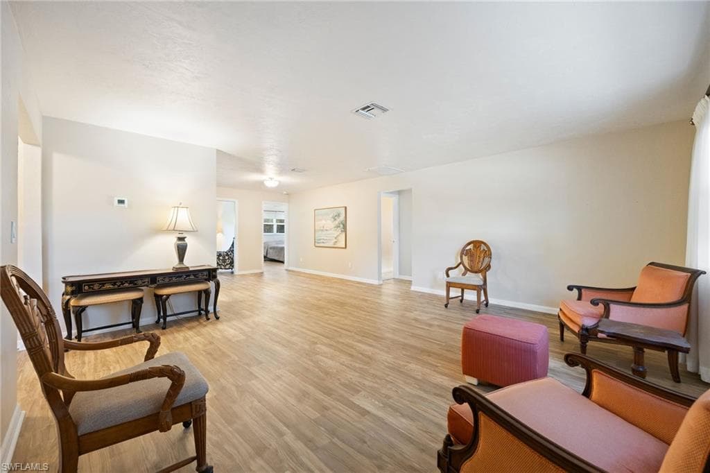 15637 Omai CT photo 5 of 38