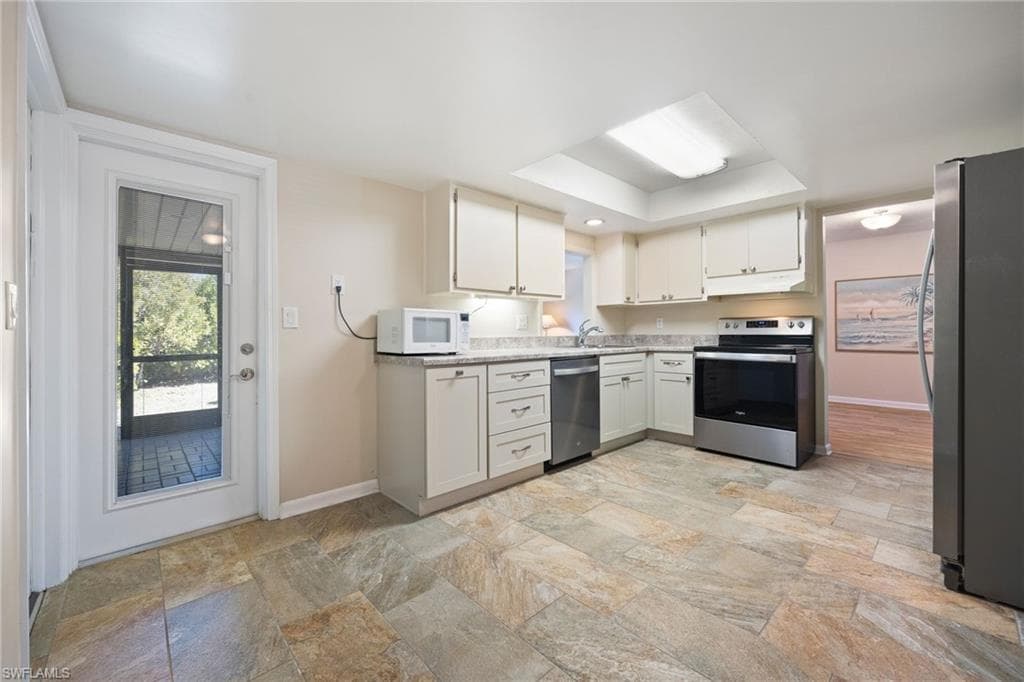 15637 Omai CT photo 15 of 38