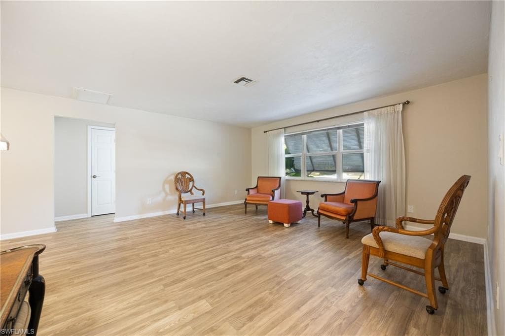 15637 Omai CT photo 4 of 38