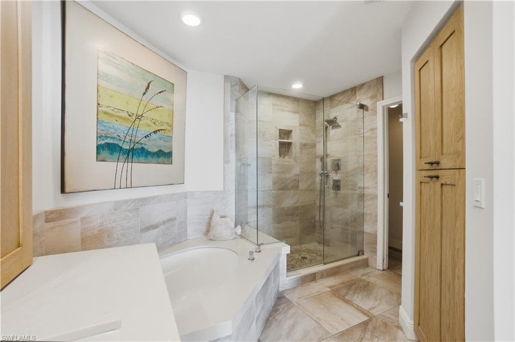 267 Barefoot Beach BLVD 305 photo 18 of 41