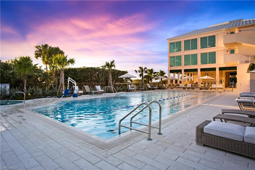 267 Barefoot Beach BLVD 305 photo 31 of 41