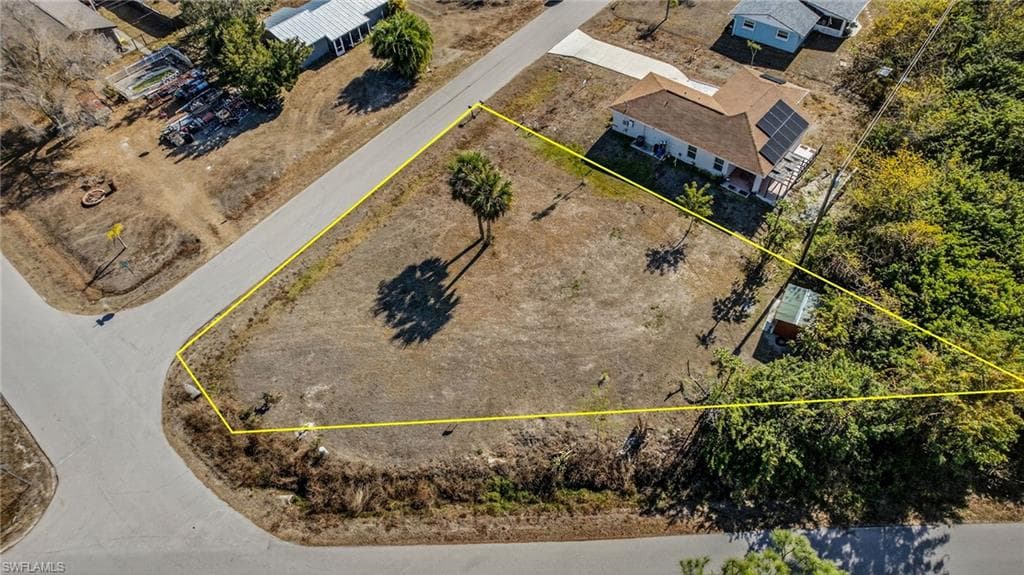 Aerial view of property's location with property parcel outlined