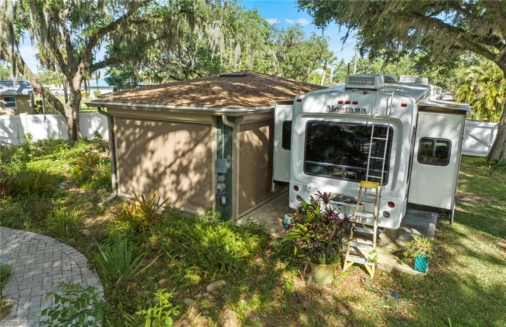 13782 River Forest DR photo 16 of 21