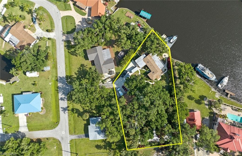 13782 River Forest DR photo 4 of 21