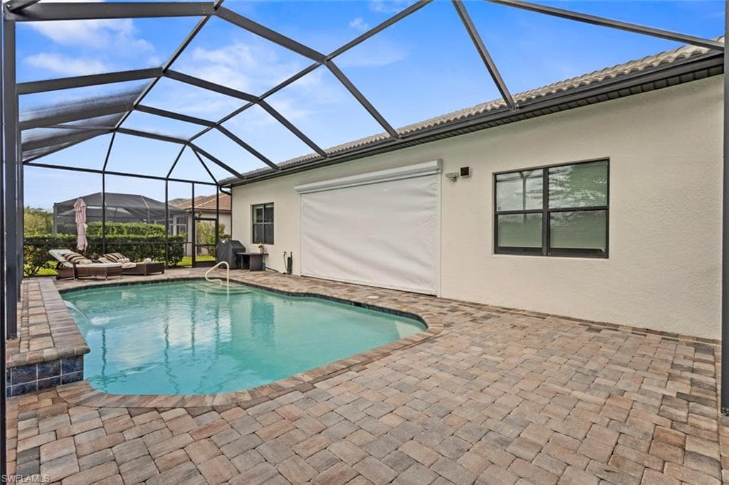 Storm Smart lanai screen