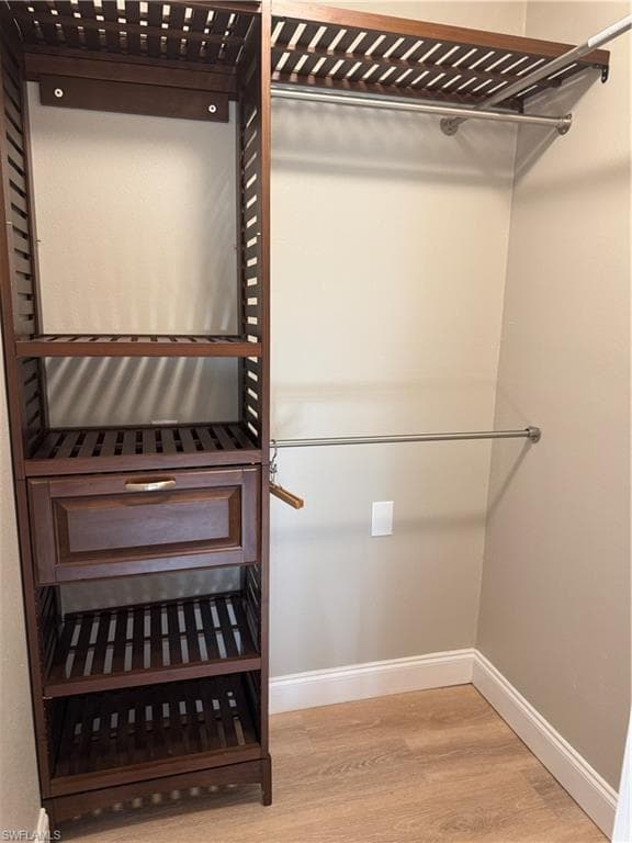 CLOSET BACK LEFT SIDE GUEST BEDROOM