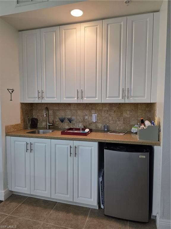 5706 Cape Harbour DR 211 photo 11 of 45