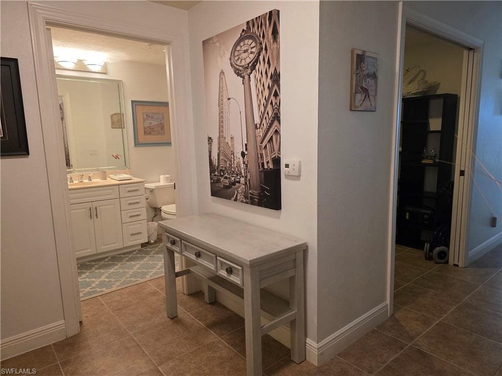 2nd bedroom