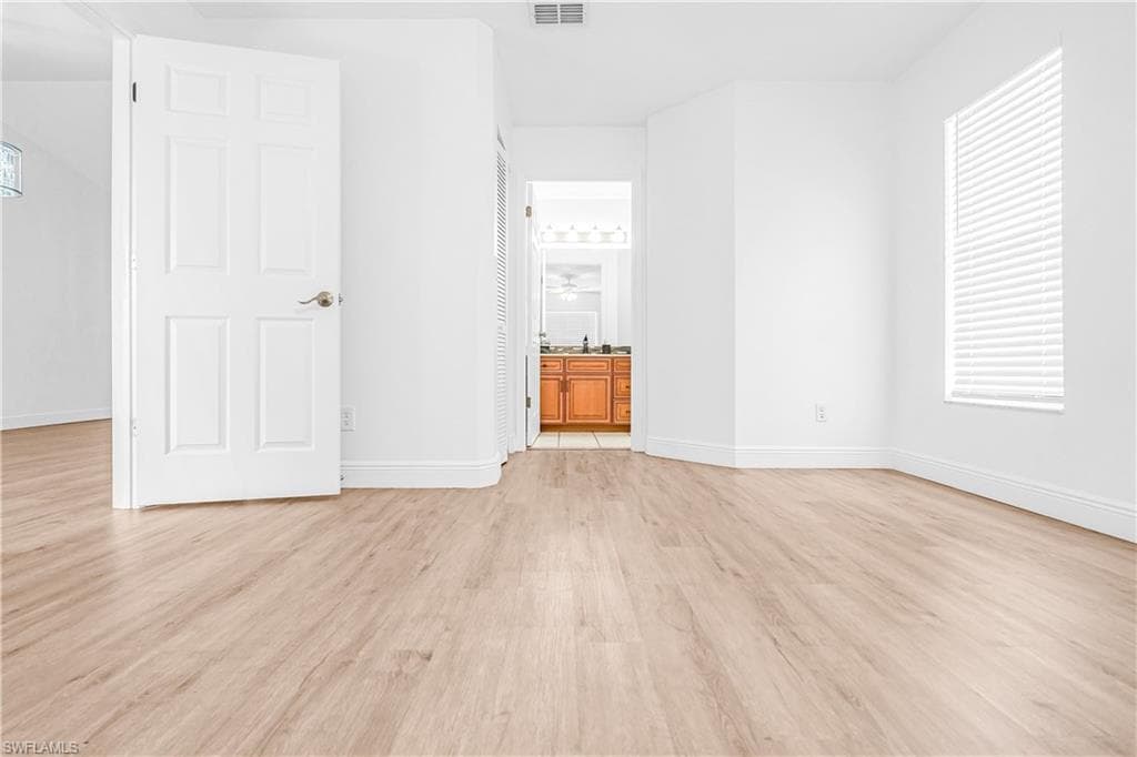 768 Landover CIR 201 photo 11 of 27