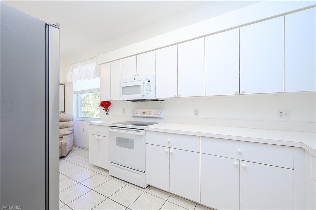 3790 Sawgrass WAY 3221 photo 11 of 39