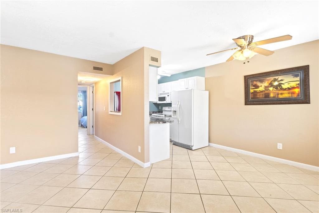 4629 Bayshore DR J3 photo 1 of 30