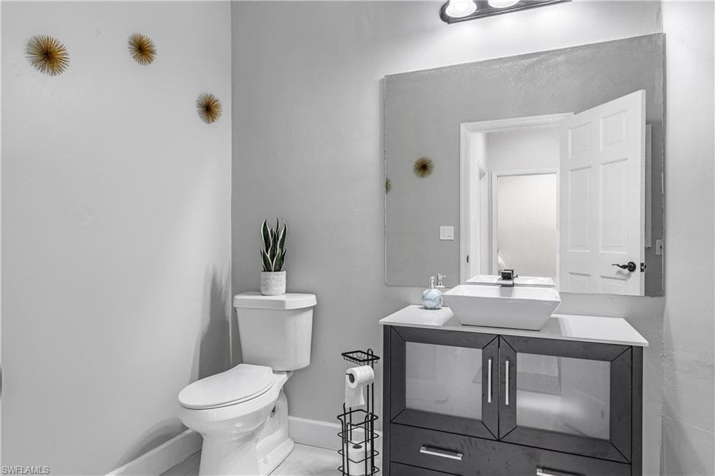 14988 Bonaire CIR photo 10 of 23