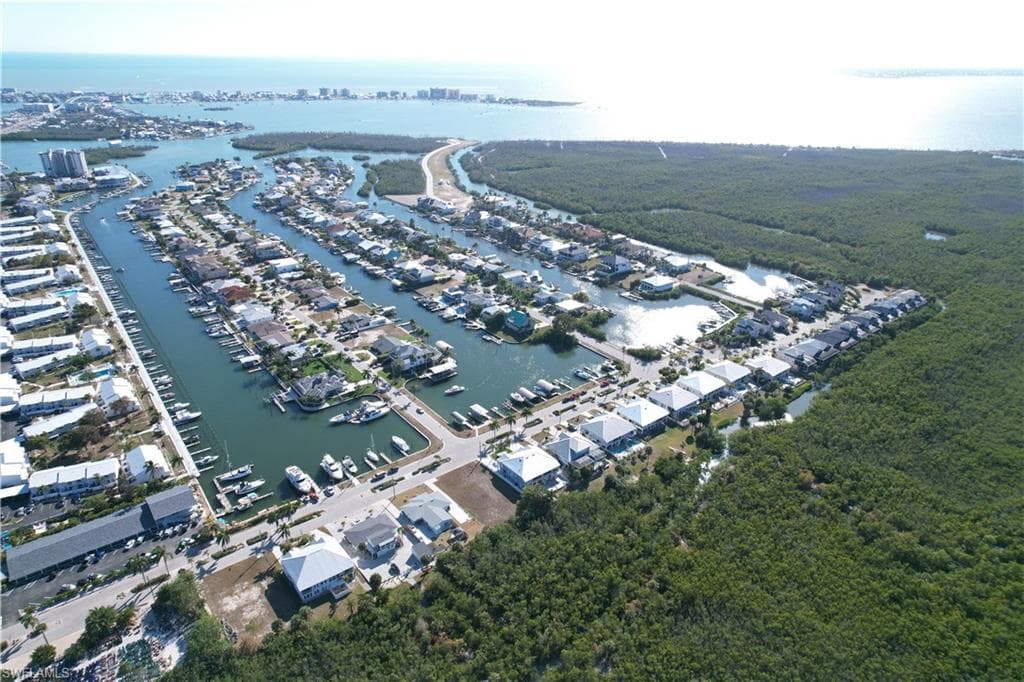 Aerial views Siesta Isles