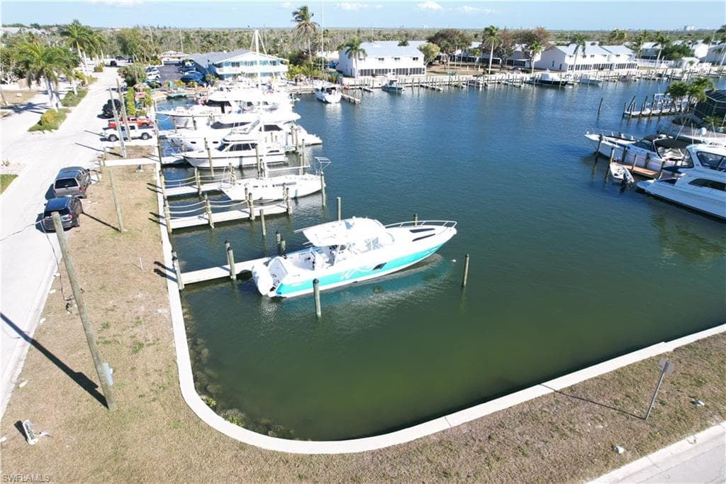 12110/12112 Siesta DR photo 13 of 21