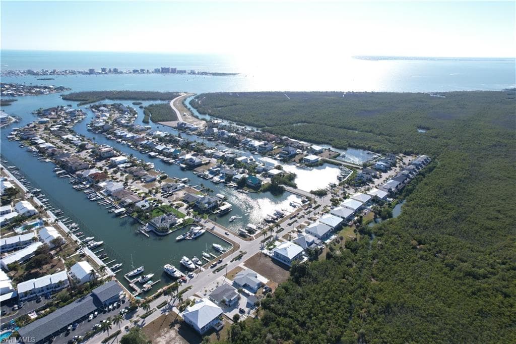 Aerial views Siesta Isles