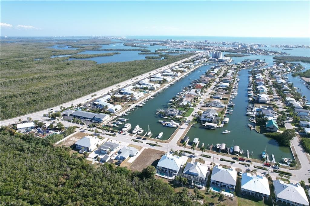 Aerial views Siesta Isles
