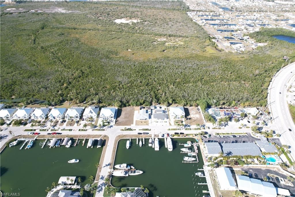 Aerial views Siesta Isles