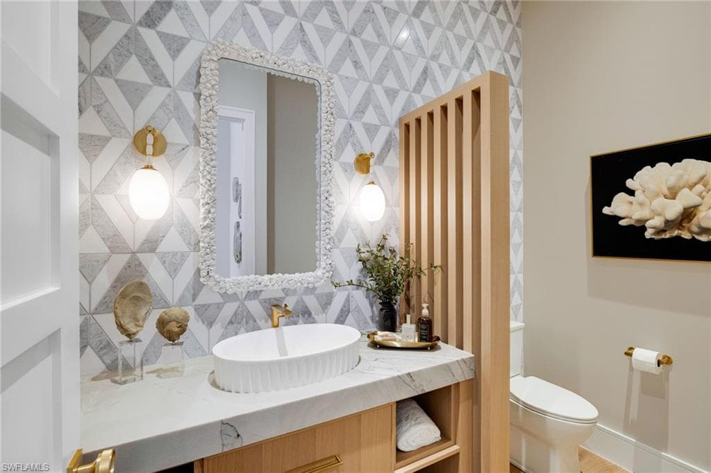 Powder room