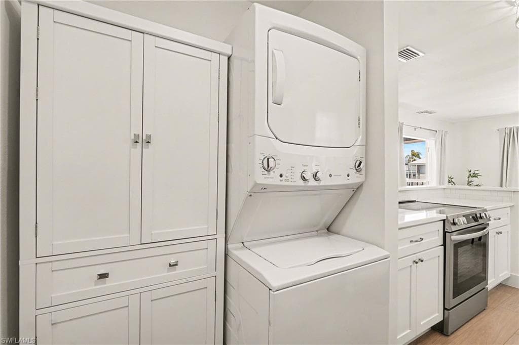 Washer and dryer and even a pantry!