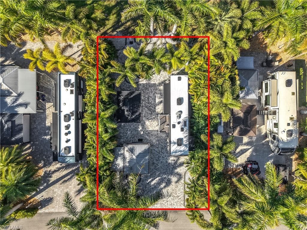 Aerial view of property's location featuring property parcel outlined