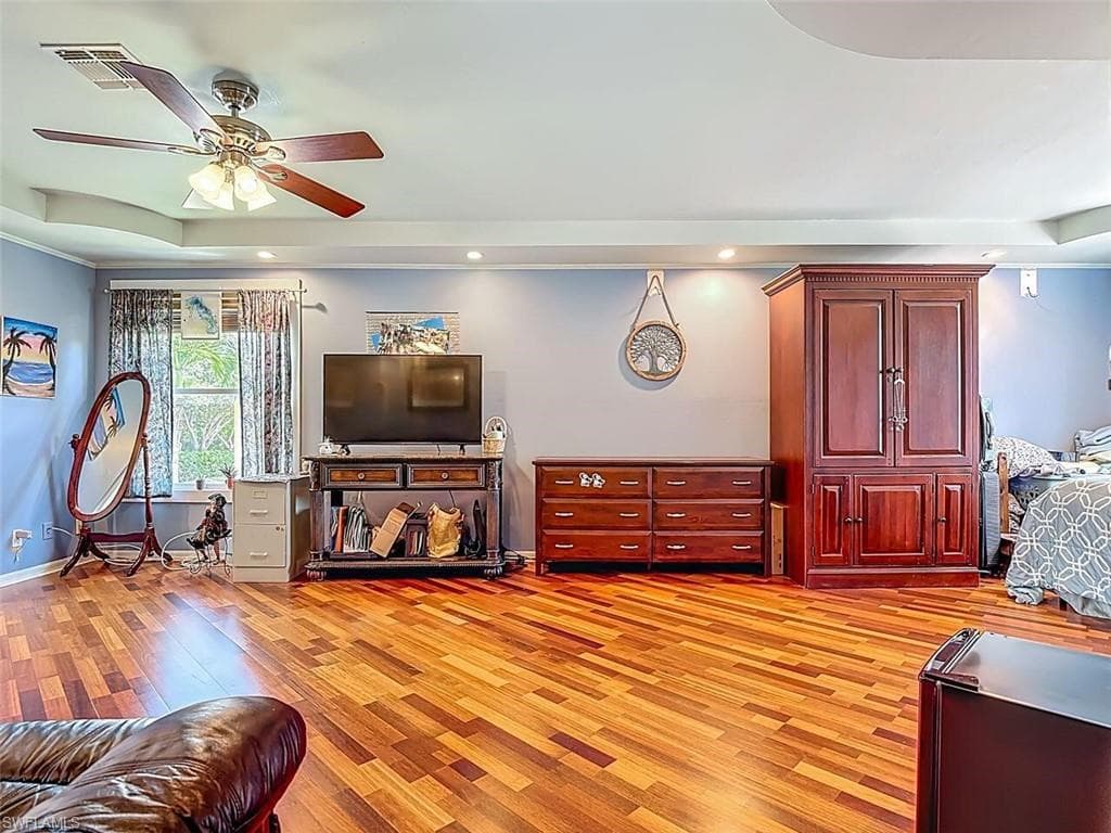 14991 Savannah DR photo 17 of 35