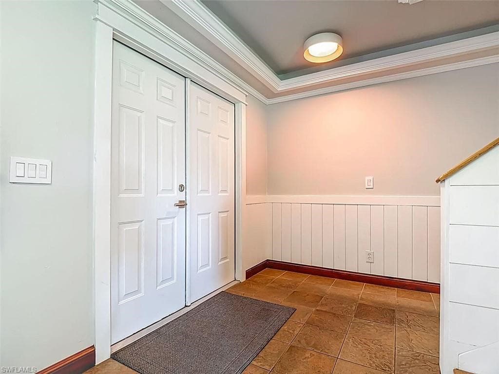 14991 Savannah DR photo 4 of 35